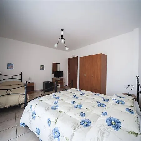 Fragolina 4*