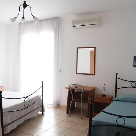 Fragolina B&B Furci Siculo