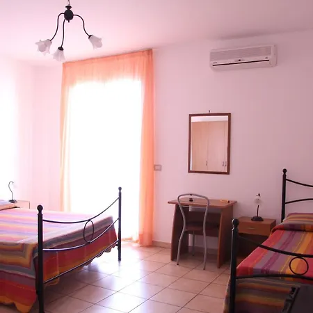 Fragolina B&B Furci Siculo